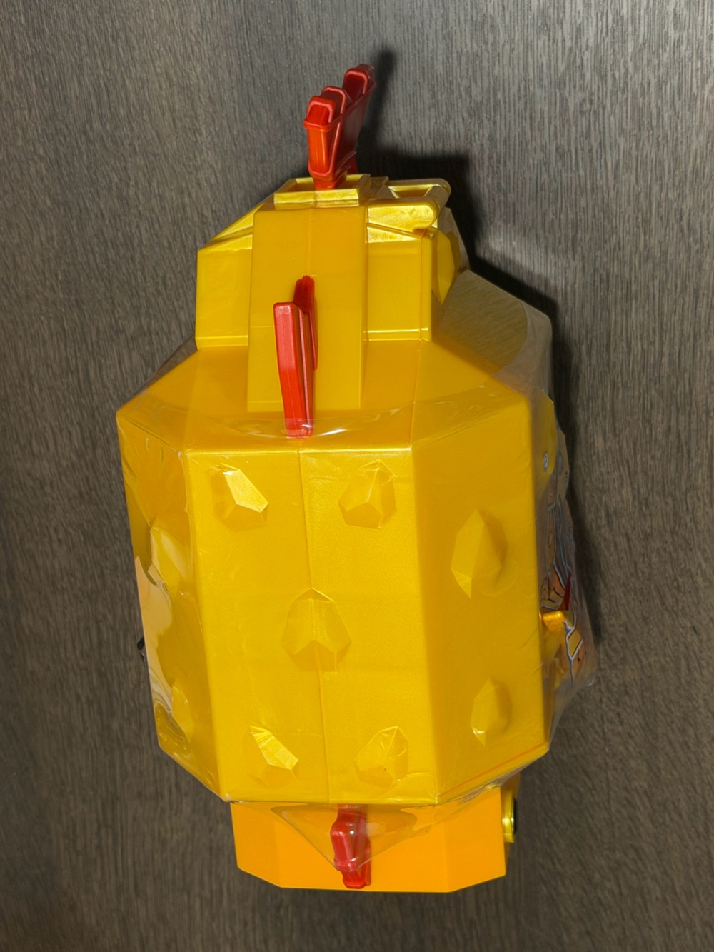 Fisch Interactive Fish Tank Accessory - Yellow and Red - Picture 2 of 4